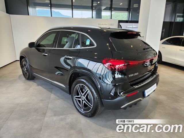 Mercedes-Benz EQA из Кореи Encar