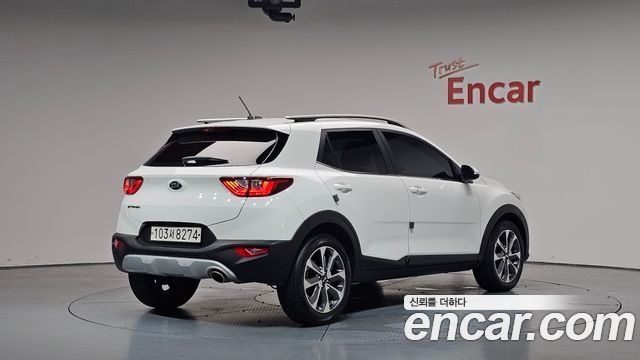 Kia Stonic Diesel 1.6 Trendy — пробег 65 013 км — фото 2 из 5