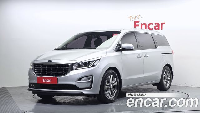 Kia Carnival 11-Seater Prestige — пробег 30 341 км — фото 1 из 5