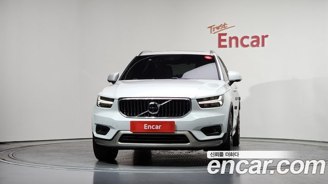Volvo XC40 B4 Inscription — пробег 56 453 км — фото 3 из 5