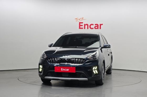 Kia Niro 1.6 HEV Prestige — пробег 126 175 км — фото 3 из 5