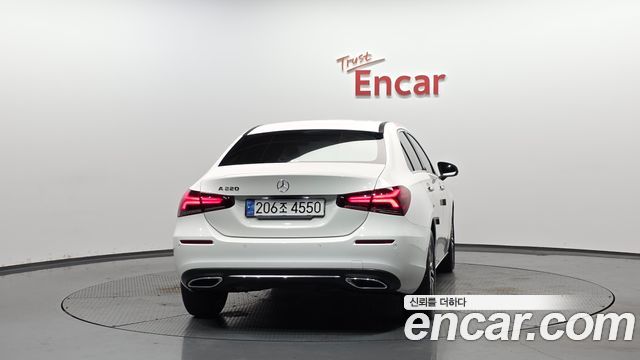Mercedes-Benz A-Class из Кореи Encar
