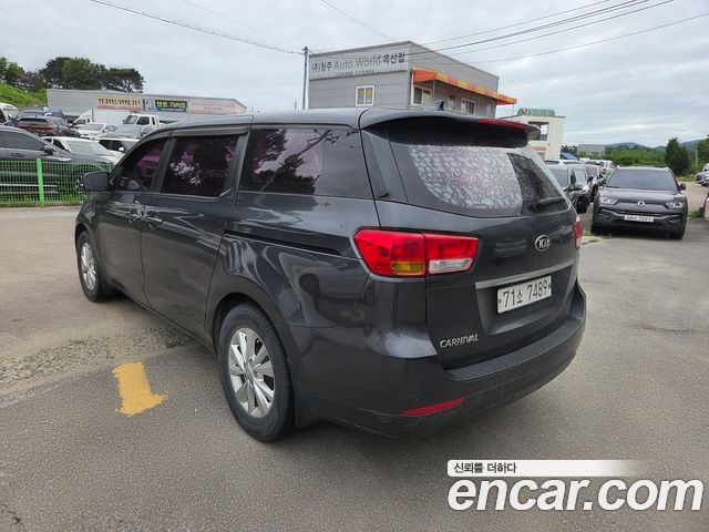 Kia Carnival из Кореи Encar