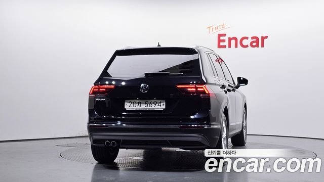 Volkswagen Tiguan из Кореи Encar