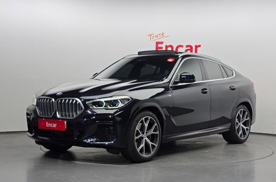 BMW X6 xDrive40i M Sport — пробег 71 630 км — фото 1 из 5
