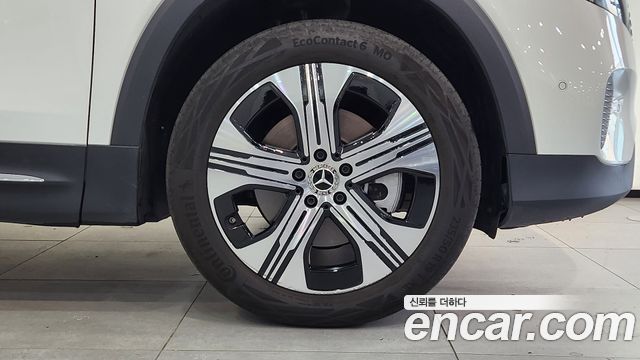 Mercedes-Benz EQB EQB300 4MATIC Progressive — пробег 11 460 км — фото 3 из 5