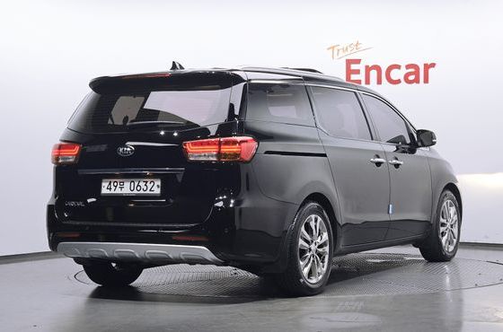 Kia Carnival 9-seater Prestige — пробег 123 599 км — фото 2 из 5