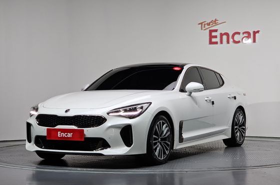 Kia Stinger 2.0 Turbo AWD Platinum — пробег 211 615 км — фото 1 из 5