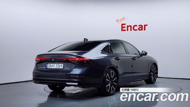 Honda Accord 2.0 Hybrid Touring — пробег 32 873 км — фото 2 из 5