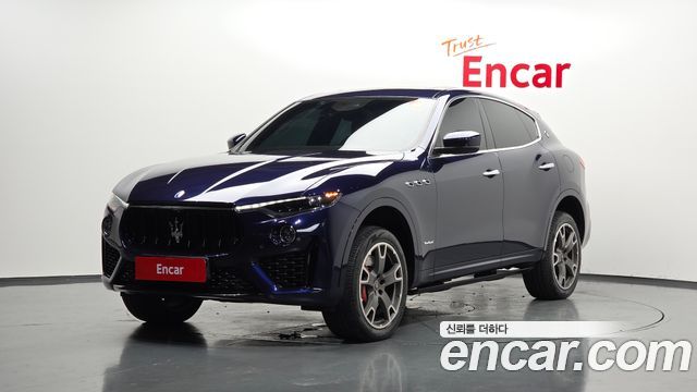 Maserati Levante из Кореи Encar