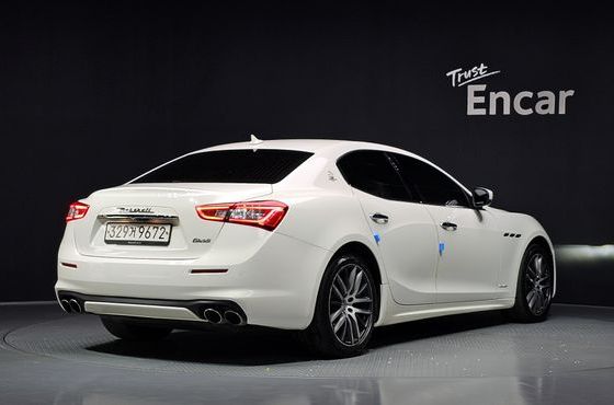 Maserati Ghibli 3.0 Diesel GranLusso 3rd — пробег 128 899 км — фото 2 из 5
