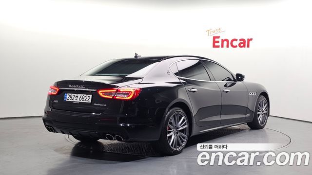 Maserati Quattroporte из Кореи Encar