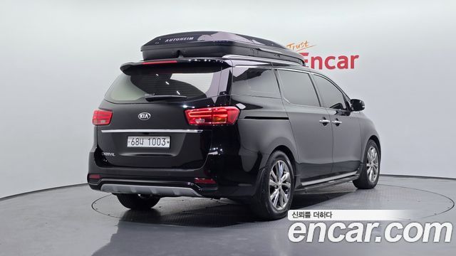 Kia Carnival из Кореи Encar
