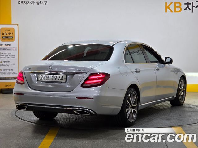 Mercedes-Benz E-Class из Кореи Encar
