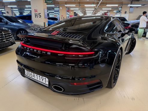 Porsche 911 Carrera S — пробег 35 000 км — фото 5 из 5