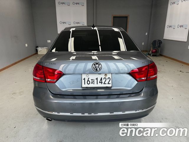 Volkswagen Passat 2.0 TDI B7 — пробег 173 880 км — фото 4 из 5