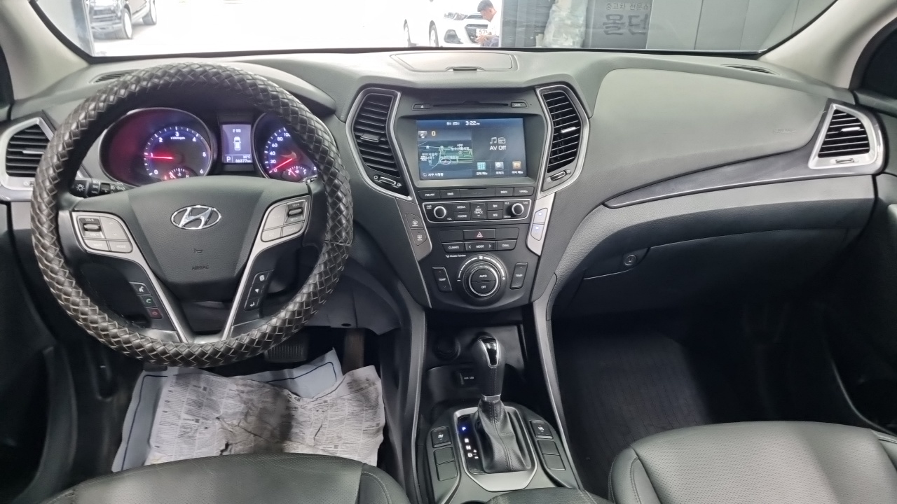 Hyundai Santafe Diesel(e-VGT) 2.0 2WD Premium — пробег 56 000 км — фото 5 из 5