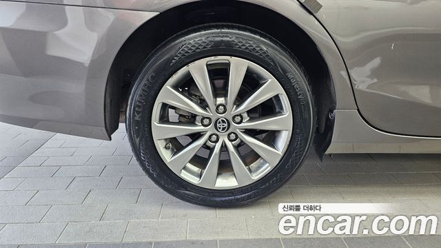 Toyota Camry из Кореи Encar