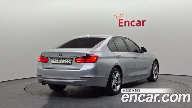 BMW 3-Series 320d xDrive — пробег 150 502 км — фото 2 из 5