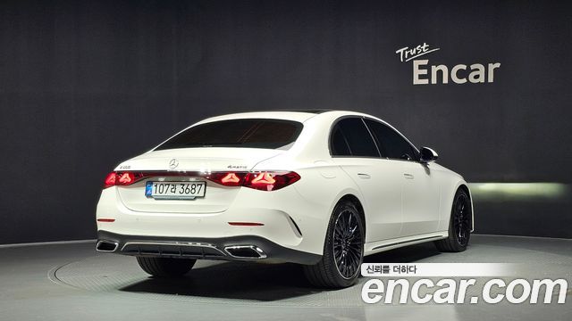 Mercedes-Benz E-Class E300 4MATIC AMG Line — пробег 13 193 км — фото 2 из 5