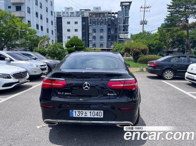 Mercedes-Benz GLC-Class GLC300 4MATIC AMG Line Coupe — пробег 115 500 км — фото 3 из 5