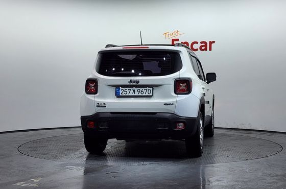 Jeep Renegade 2.0 Diesel Longitude AWD — пробег 146 594 км — фото 4 из 5