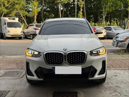 BMW X4 xDrive20i M Sport — пробег 4 600 км — фото 1 из 5