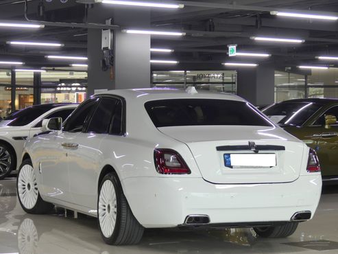 Rolls-Royce Ghost 6.7 V12 — пробег 11 500 км — фото 3 из 5