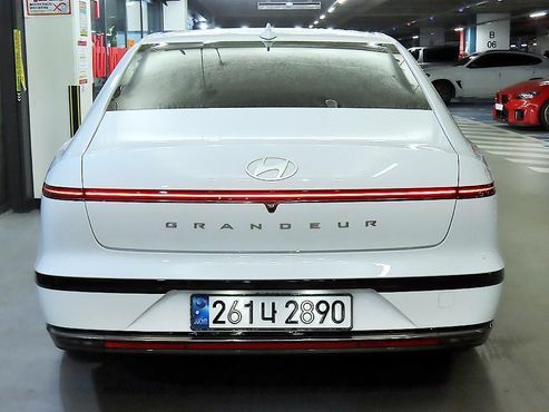 Hyundai Grandeur 2,5 Gasoline 2WD Calligraphy — пробег 21 750 км — фото 4 из 5