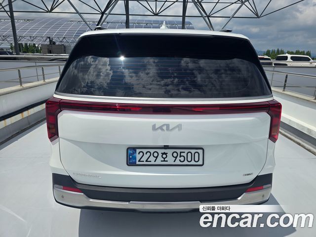 Kia Carnival HEV 9seater Nobless — пробег 17 700 км — фото 4 из 5