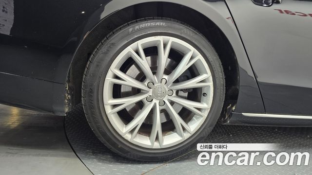 Audi A8 из Кореи Encar