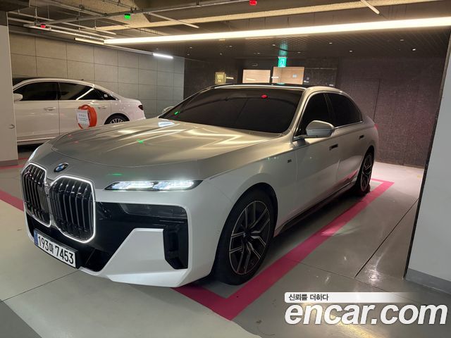 BMW 7-Series 740i xDrive M Sport — пробег 29 000 км — фото 3 из 5