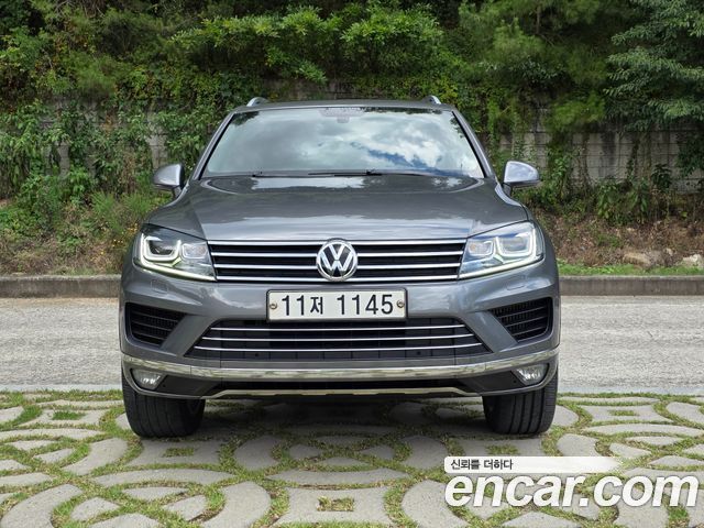 Volkswagen Touareg V6 3.0 TDI Bluemotion Premium 7P5 — пробег 267 268 км — фото 3 из 5