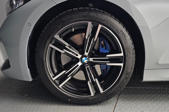 BMW 3-Series 320i M Sport — пробег 5 053 км — фото 5 из 5