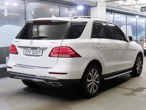 Mercedes-Benz GLE-Class GLE250 d 4MATIC — пробег 85 550 км — фото 4 из 5