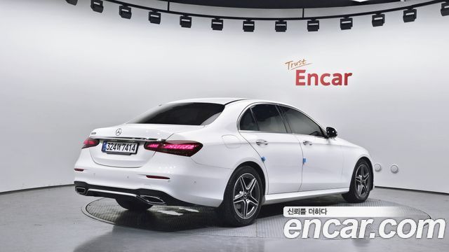 Mercedes-Benz E-Class из Кореи Encar