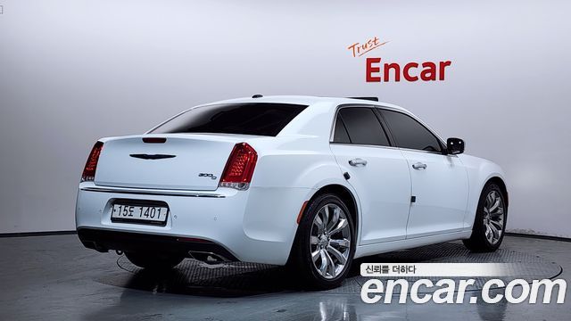 Chrysler 300C из Кореи Encar