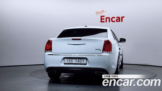 Chrysler 300C из Кореи Encar