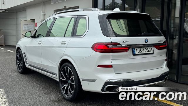 BMW X7 xDrive 40i M Sport 7STR — пробег 70 000 км — фото 2 из 5