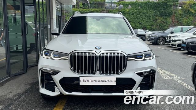 BMW X7 xDrive 40i M Sport 7STR — пробег 70 000 км — фото 3 из 5