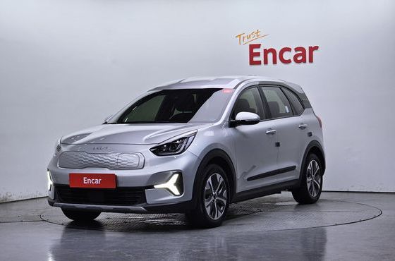 Kia Niro Earth — пробег 24 530 км — фото 1 из 5