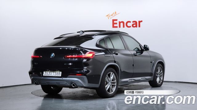 BMW X4 xDrive20d M Sport X — пробег 133 237 км — фото 2 из 5