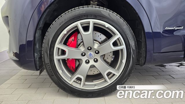 Maserati Levante из Кореи Encar