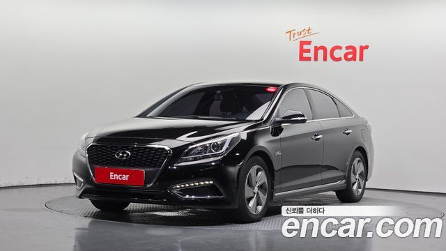 Hyundai Sonata 2.0 HEV Premium — пробег 164 500 км — фото 1 из 5