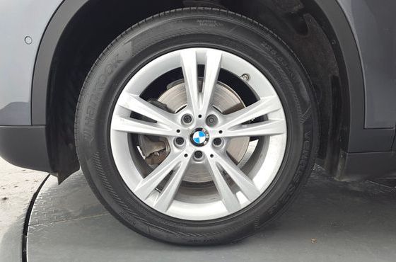 BMW X1 xDrive 18d — пробег 75 341 км — фото 5 из 5