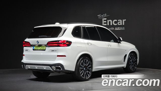 BMW X5 xDrive 40i M Sport — пробег 5 301 км — фото 2 из 5