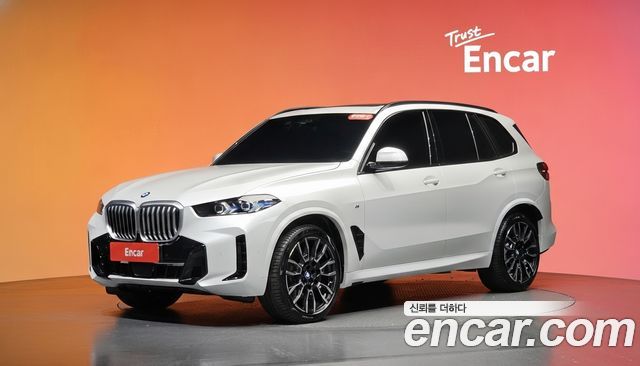 BMW X5 xDrive 40i M Sport — пробег 5 301 км — фото 1 из 5
