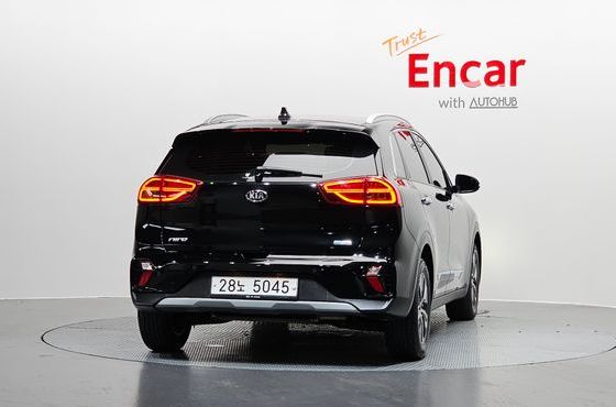 Kia Niro 1.6 HEV Prestige — пробег 116 788 км — фото 4 из 5