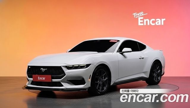 Ford Mustang 2.3 EcoBoost Premium Coupe — пробег 10 935 км — фото 1 из 5