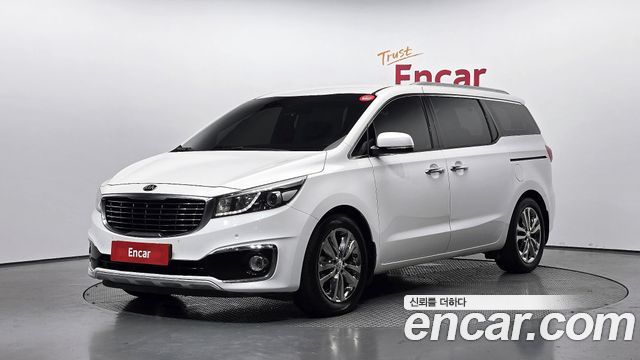 Kia Carnival 7-seater Limousine VIP — пробег 206 233 км — фото 1 из 5